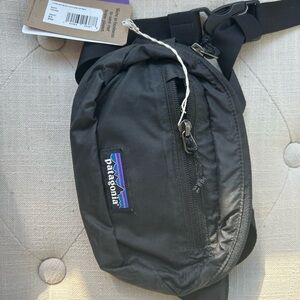 Patagonia Black Belt Bag Water-Resistant NEW WITH TAG